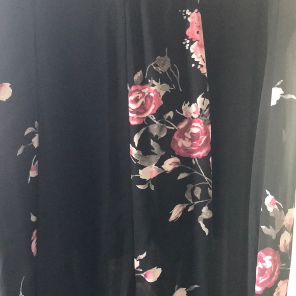 torrid Dresses & Skirts - Torrid floral skirt